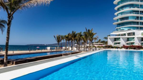 Brand New Condo Aria Ocean 501 by Kivoya